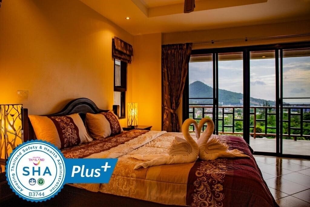 Територія Baan Chom View Kamala 3*