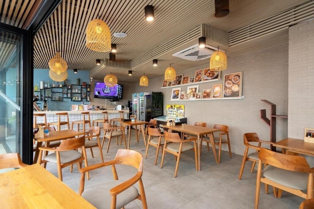 Панорама Patong Signature Boutique Hotel 3*