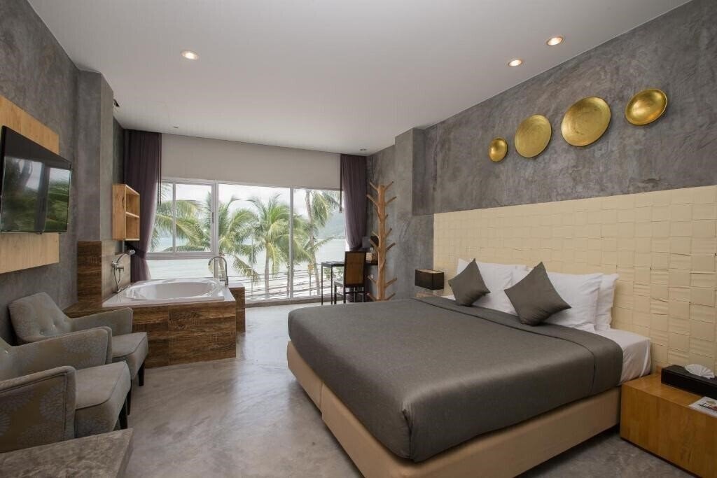 Фото Patong Signature Boutique Hotel 3*