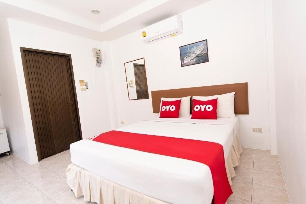 Вид Oyo 325 Naiyang Cottage 3*