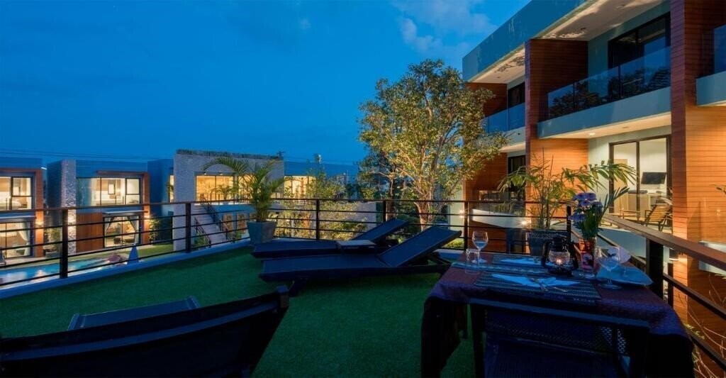 Апартаменты Peace Blue Naiharn Resort Phuket 3*