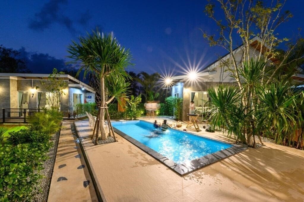 Панорама Loftpical Resort 3*