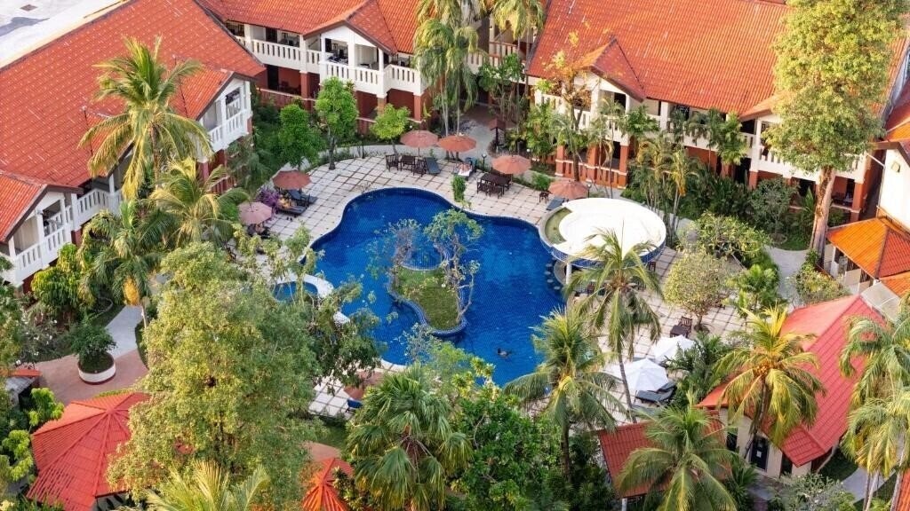 Вид Phuket Leelavadee Hua Ting Resort 3*