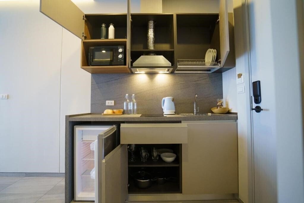 Апартаменти Homa Phuket Town 4*