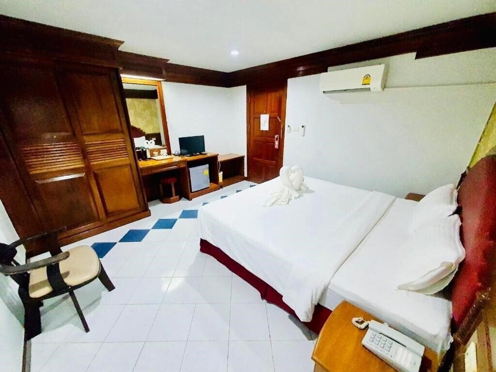 Вид Lime Hotel Patong 3*