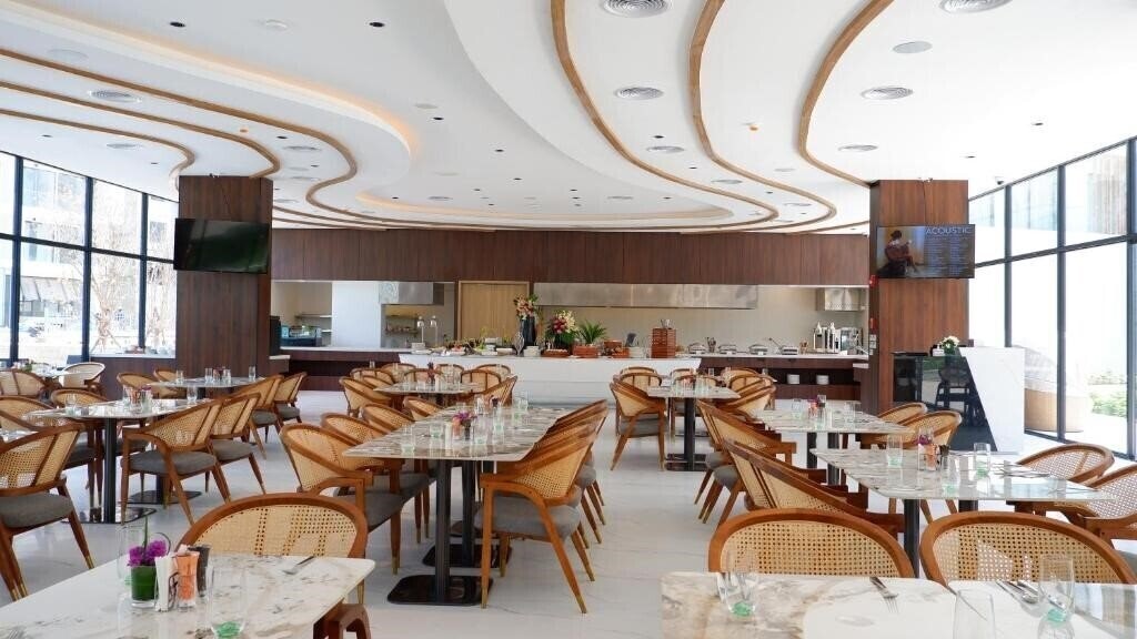 Картинка Laya Resort Phuket Island (ex. Wanda Vista Resort) 5*