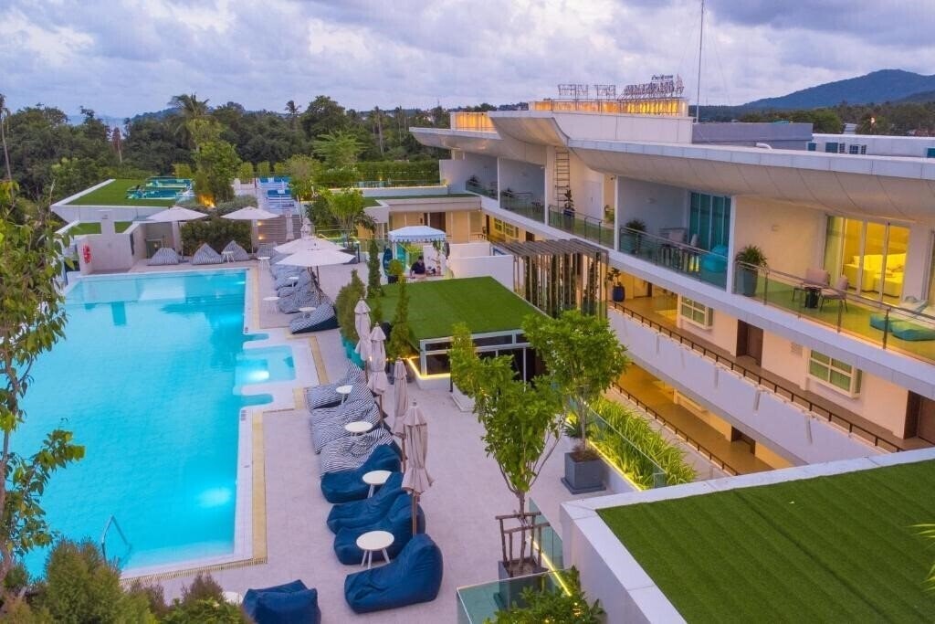 Фото Chalong Marina Bay View Phuket 5*