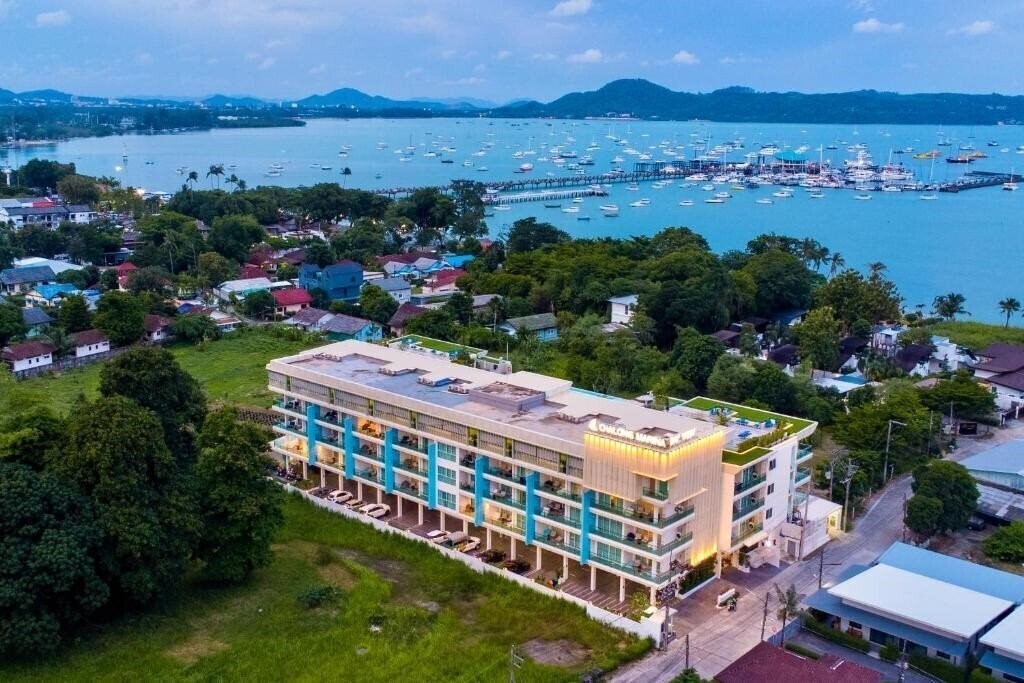 Апартаменти Chalong Marina Bay View Phuket 5*