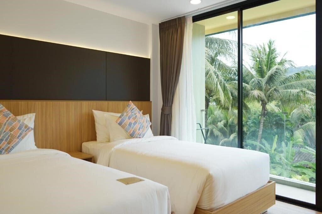Территория Seaside Naithon Phuket 4*