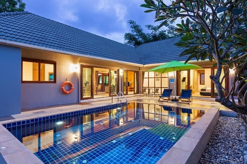 Панорама Lady Naya Villa Phuket 5*