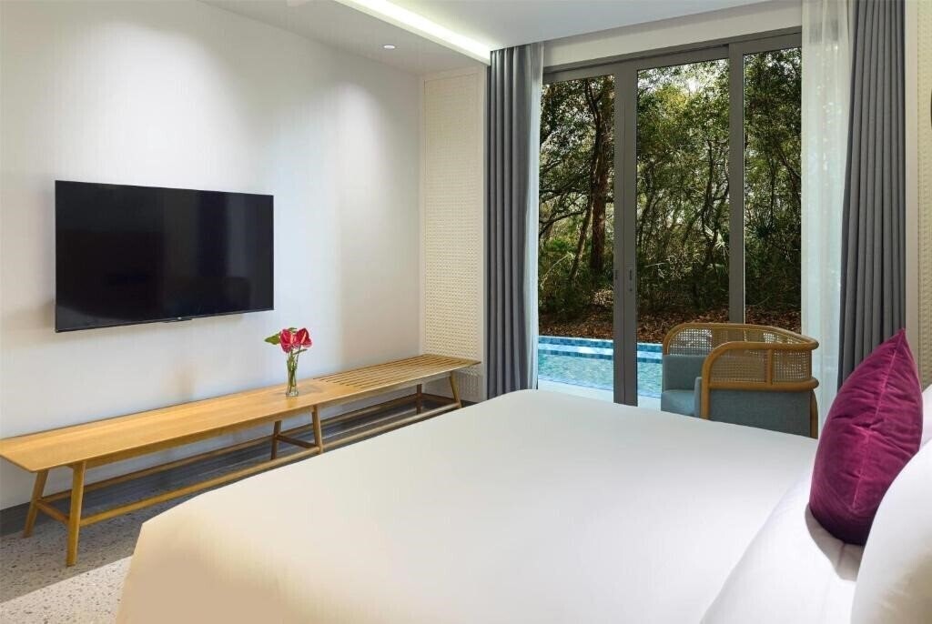 Панорама Wyndham Garden Phuket Kamala 4*