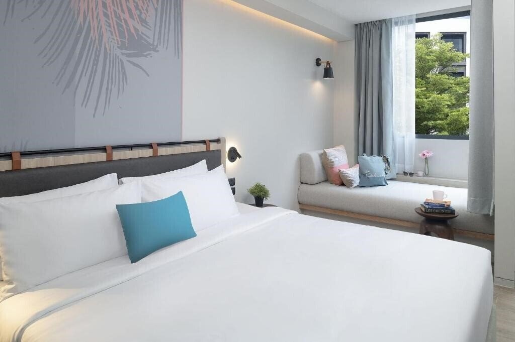 Фото Jonox Phuket Karon 4*
