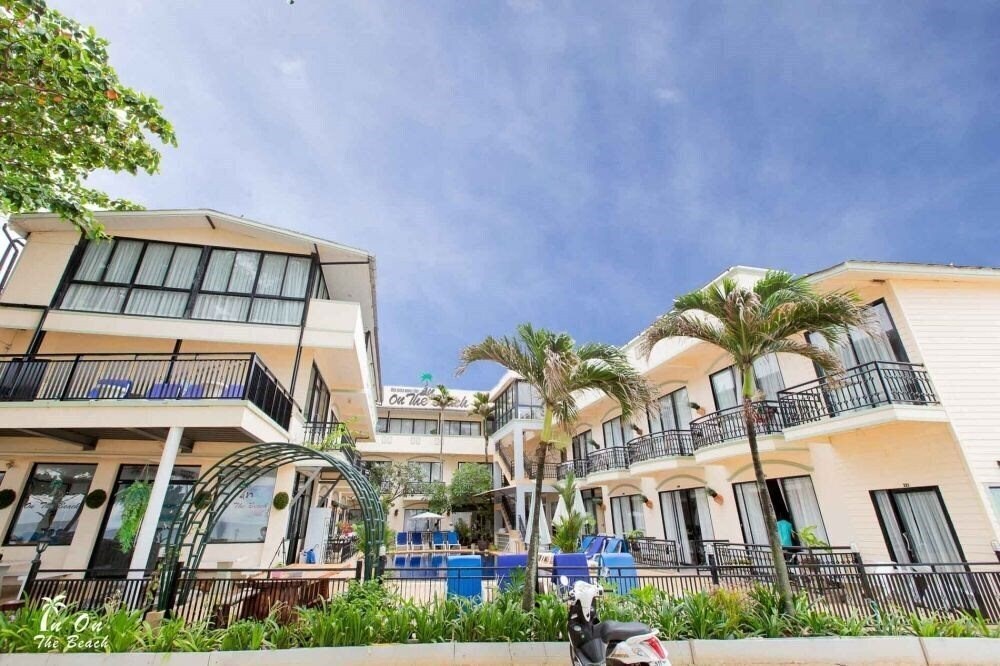 Готель Tuana In On The Beach 3*