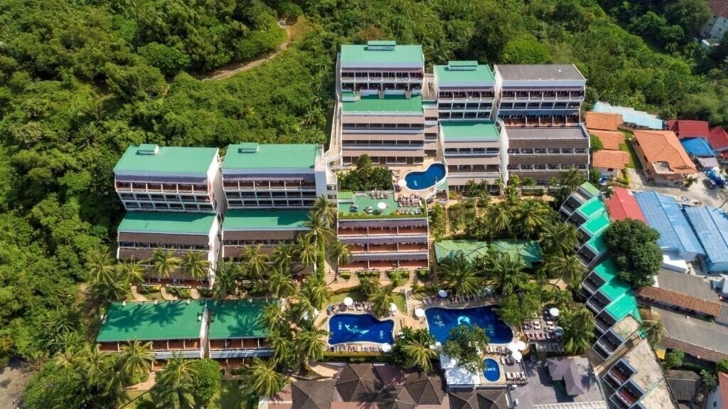 Территория Best Western Phuket Ocean Resort 3*