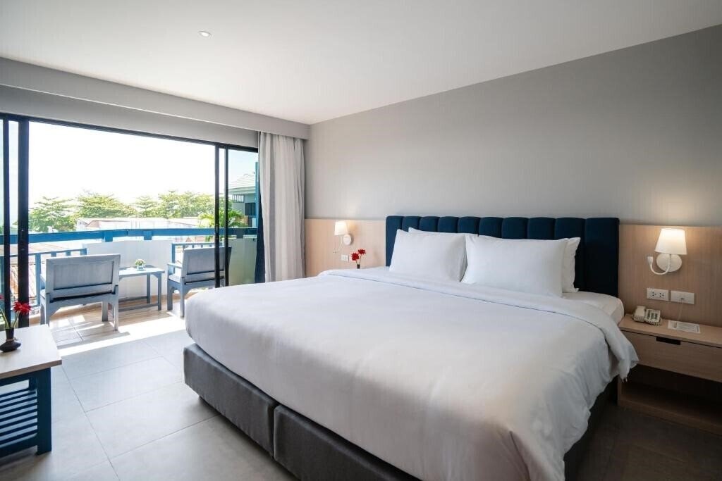 Территория Phuket Island View 3*