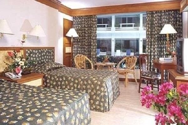 Территория Phuket Grand Tropicana 3*