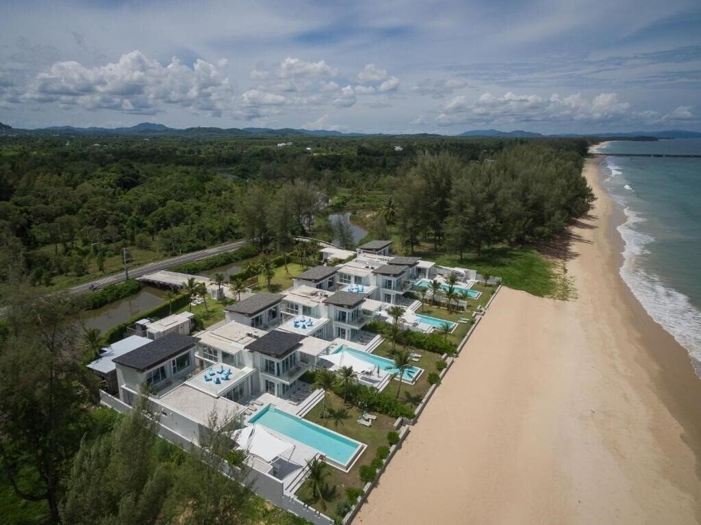 Вид Coastal Escape Natai Beach 5*