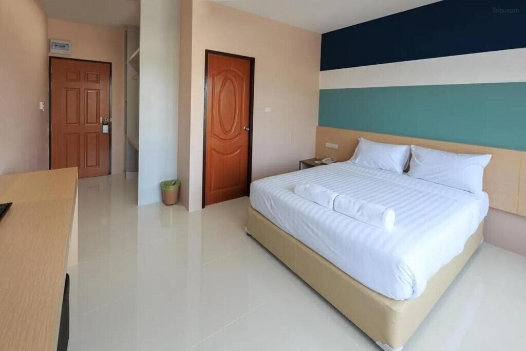 Панорама JJ Residence Phuket Town 3*