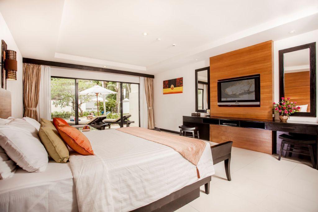 Вид Horizon Karon Beach Resort & SPA (ex. Horizon Karon Beach) 4*