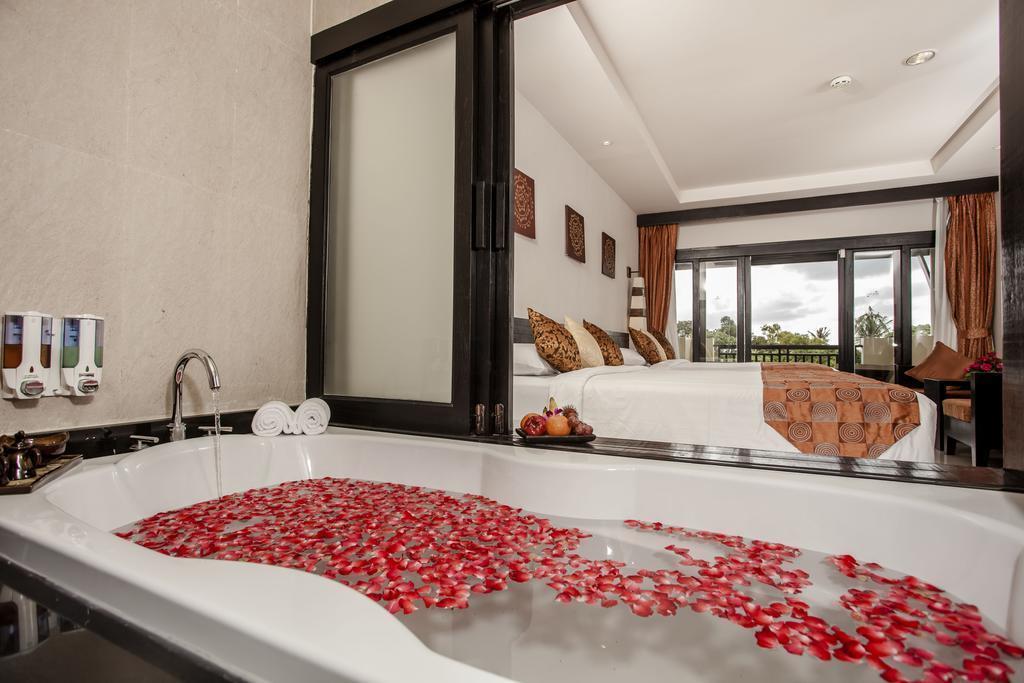 Территория Horizon Karon Beach Resort & SPA (ex. Horizon Karon Beach) 4*