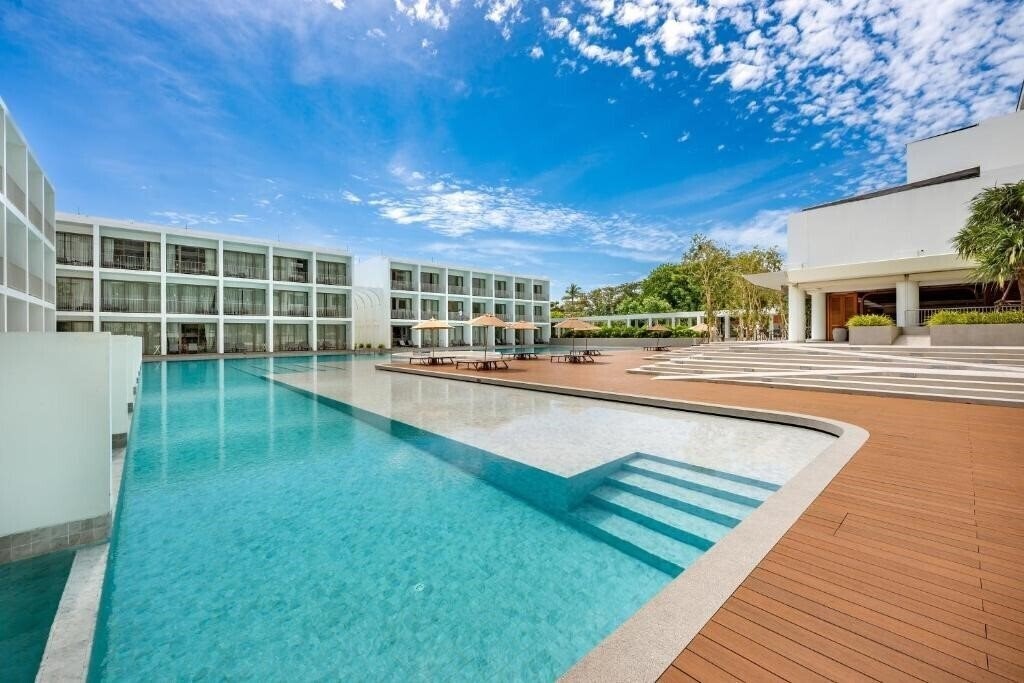 Апартаменты Patong Beach Hotel by See2Sea 4*