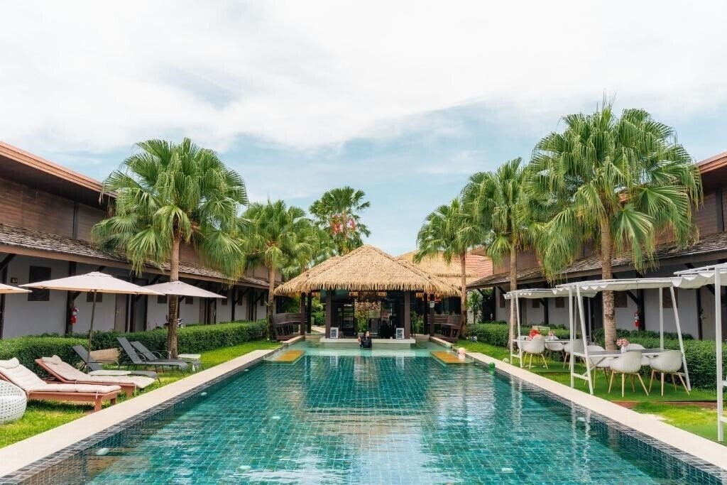 Отель Malabar Pool Villa Phuket 4*