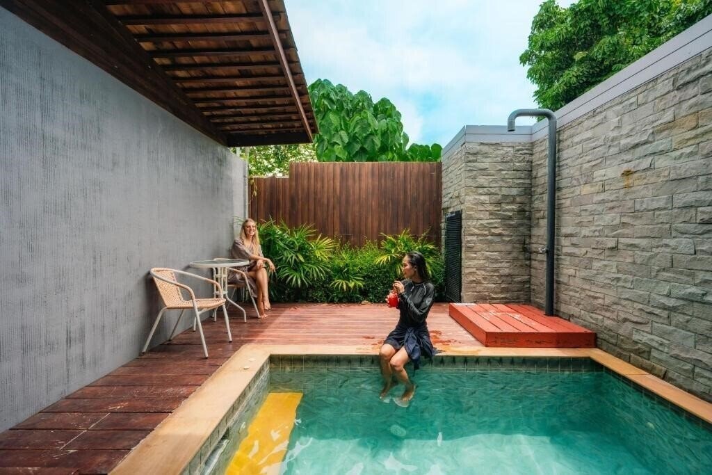Территория Malabar Pool Villa Phuket 4*
