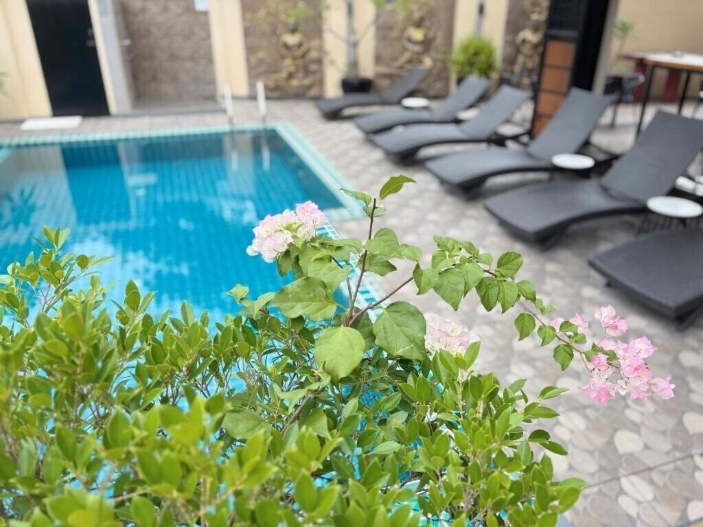 Панорама Patong V Hotel 3*