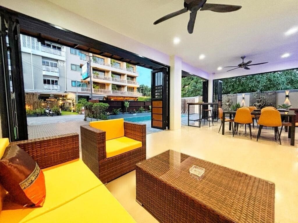 Фото Patong V Hotel 3*