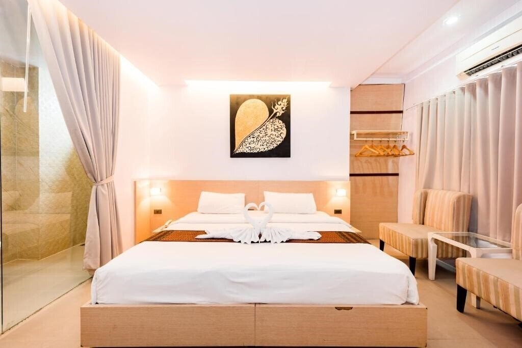 Панорама My Hotel Phuket 3*