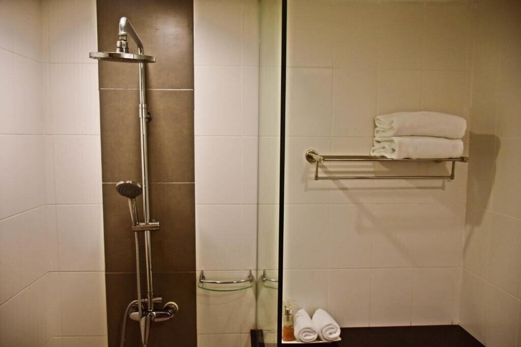 Фотография Ocean & Ole Patong Hotel 3*