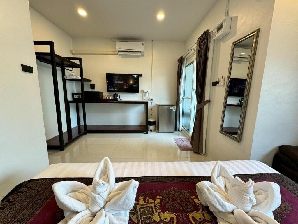 Панорама Naiyang Discovery Beach Resort 3*