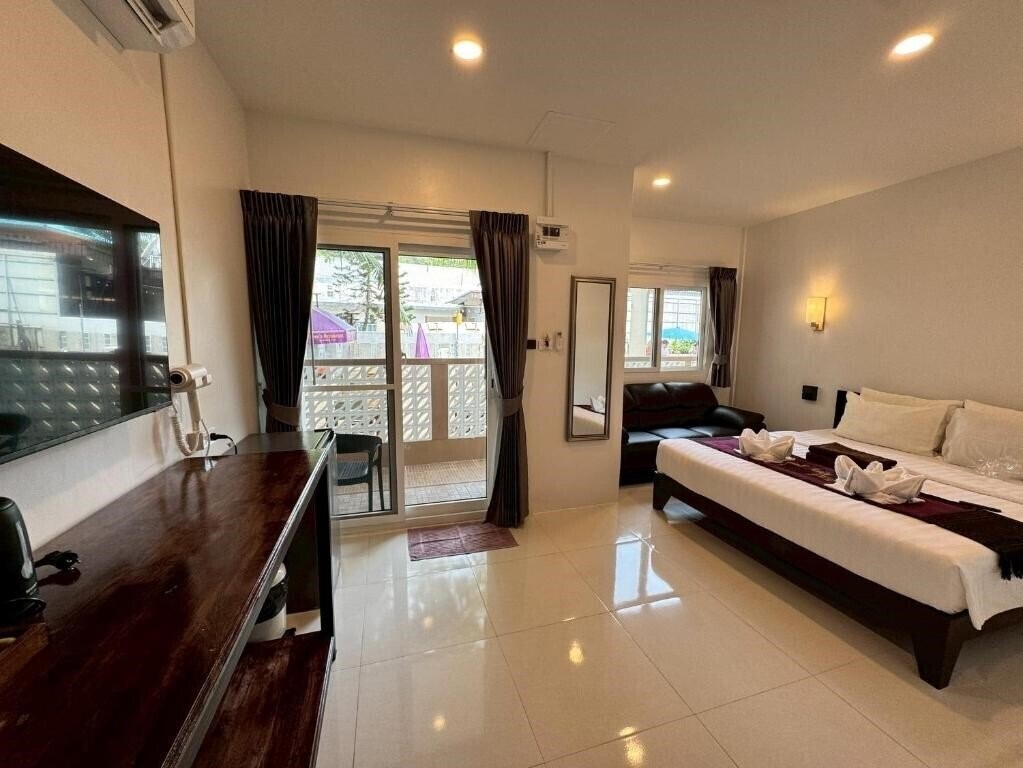 Фото Naiyang Discovery Beach Resort 3*