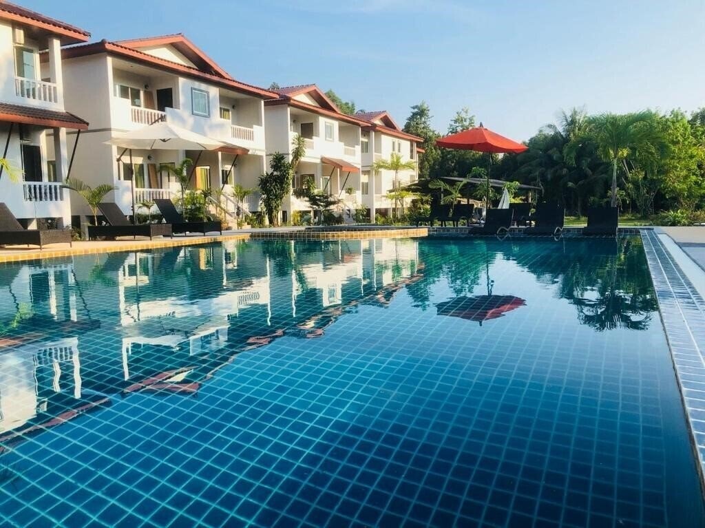 Отель Maikhao Beach Residence 3*