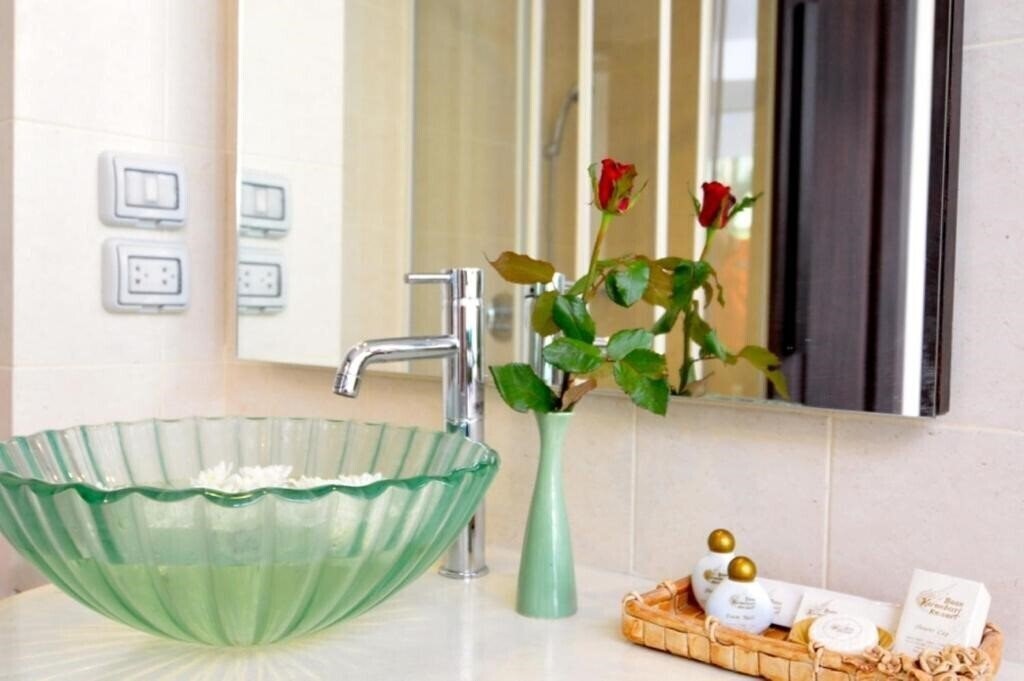 Панорама Baan Karonburi 3*