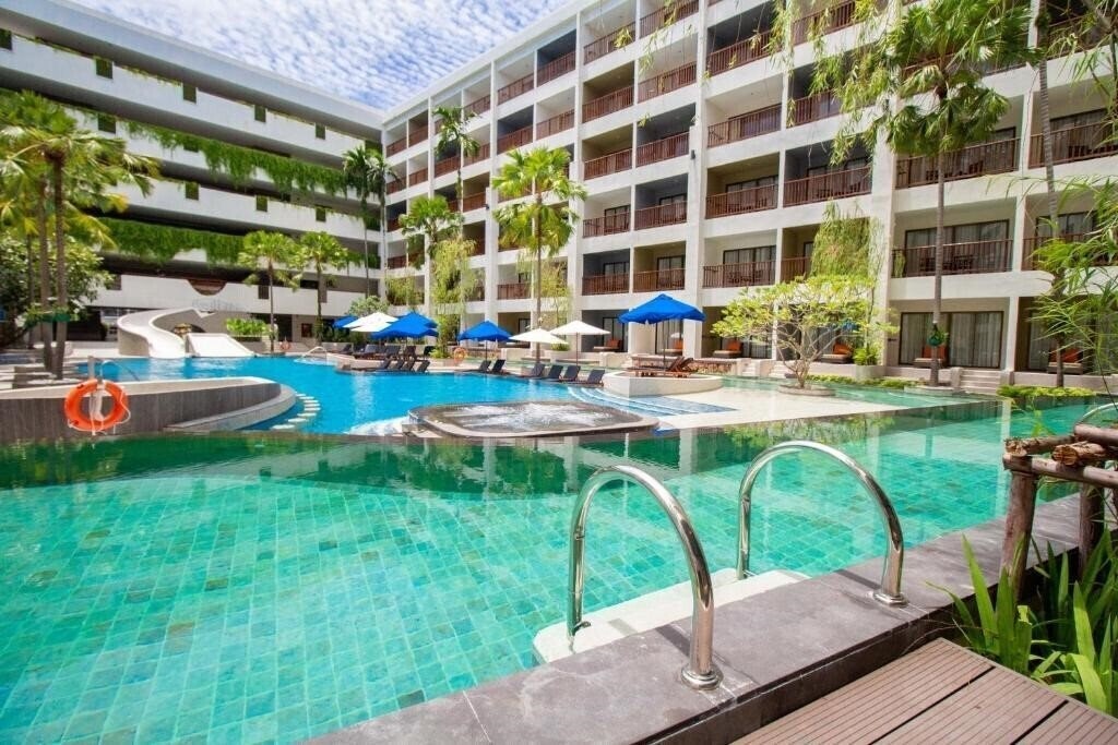 Апартаменты Deevana Plaza Phuket (ex. Mercure Phuket Deevana) 4*