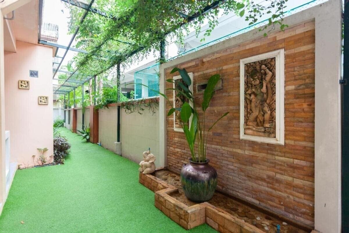 Апартаменти Thanthip Beach Resort 3*