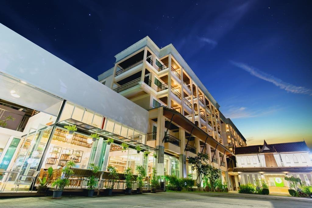 Фотографія Thanthip Beach Resort 3*