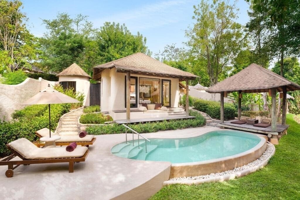 Територія The Naka Island 5*