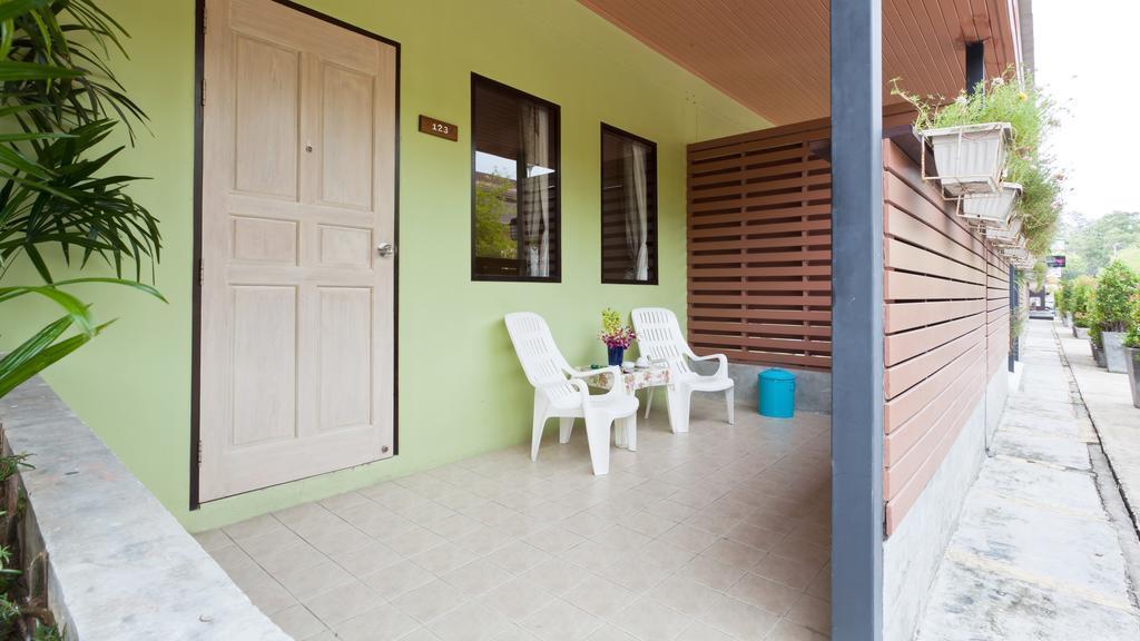 Апартаменти Eazy Resort 3*