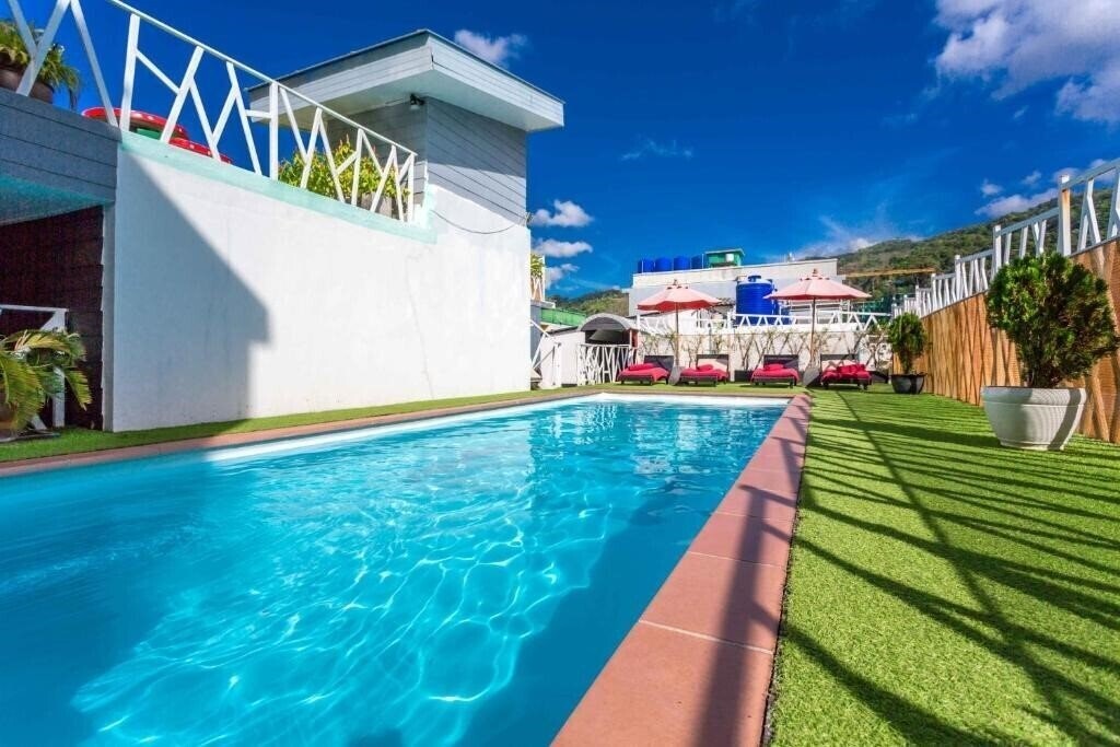 Отель Pj Patong Resortel (ex. Check-in hotel PJ Patong) 3*