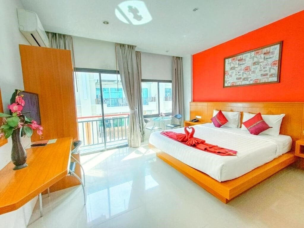 Фото Pj Patong Resortel (ex. Check-in hotel PJ Patong) 3*