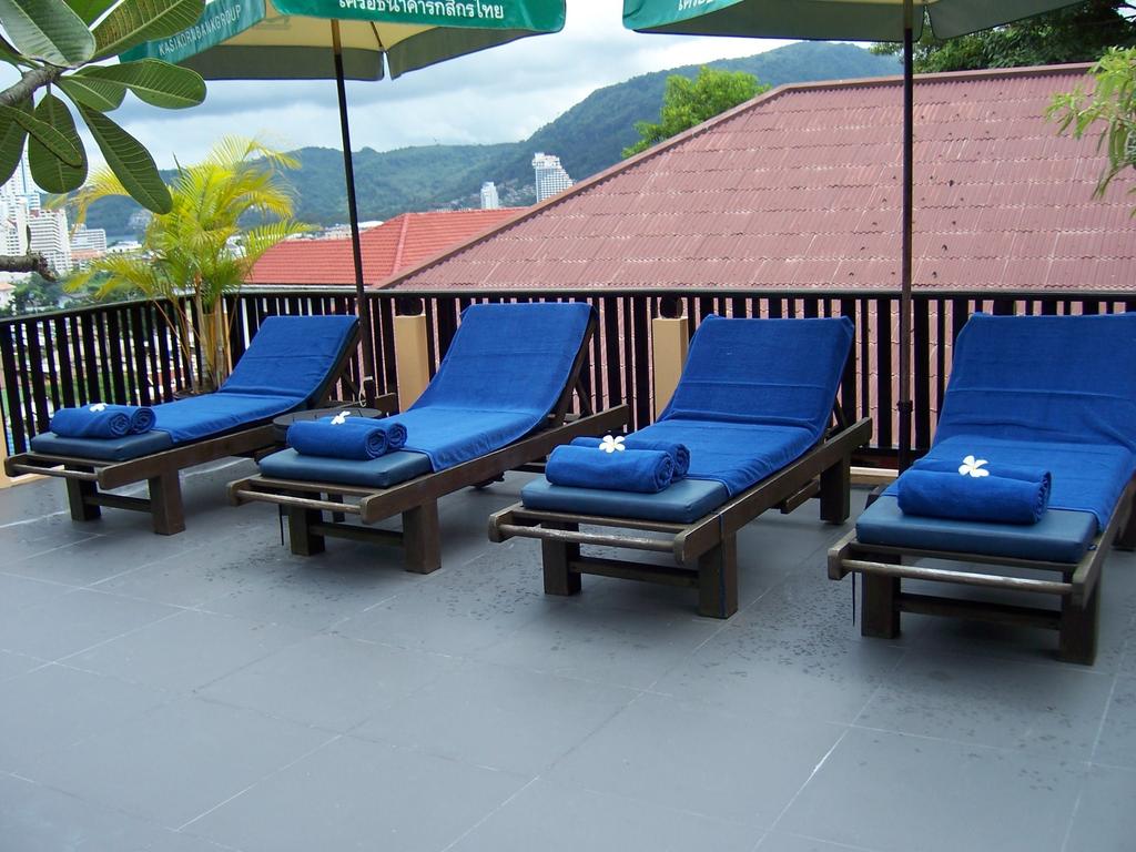 Територія Patong Cottage Hotel 3*