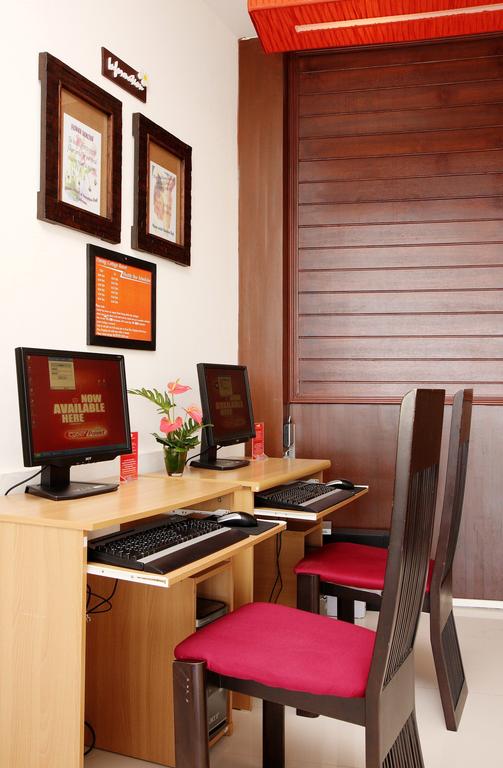 Апартаменти Patong Cottage Hotel 3*