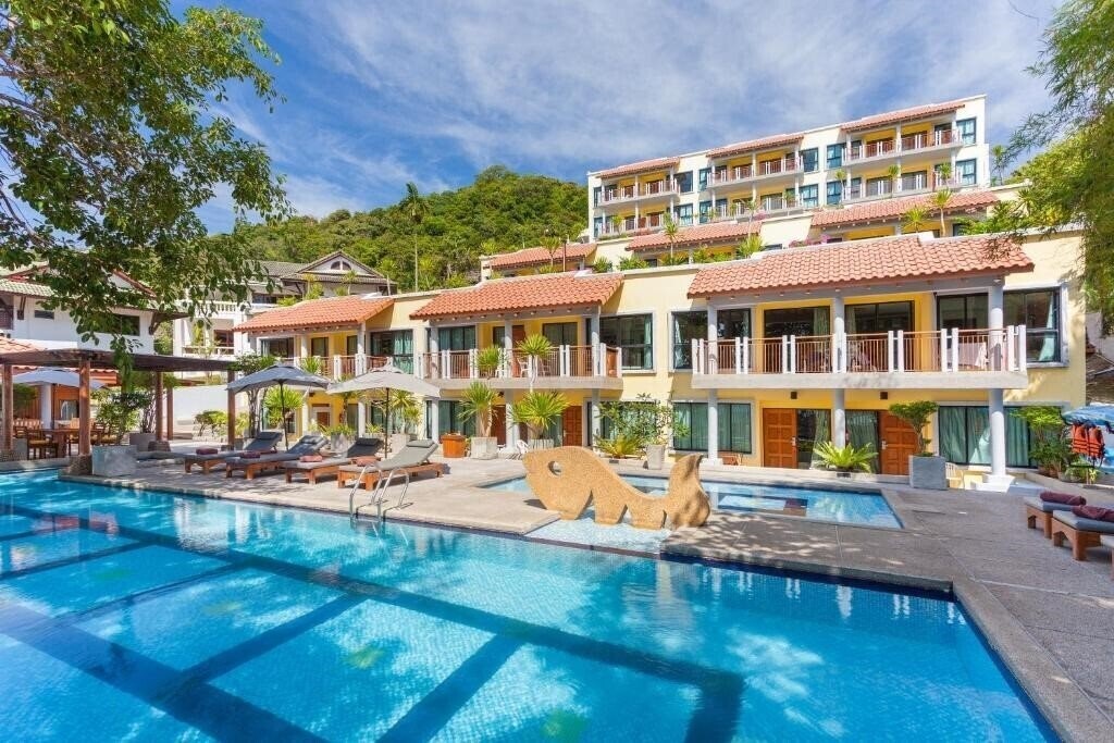 Изображение By The Sea 3*