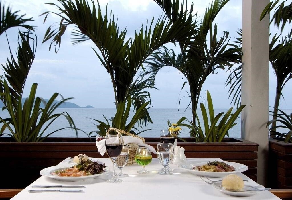 Панорама Sunset Beach Resort 4*
