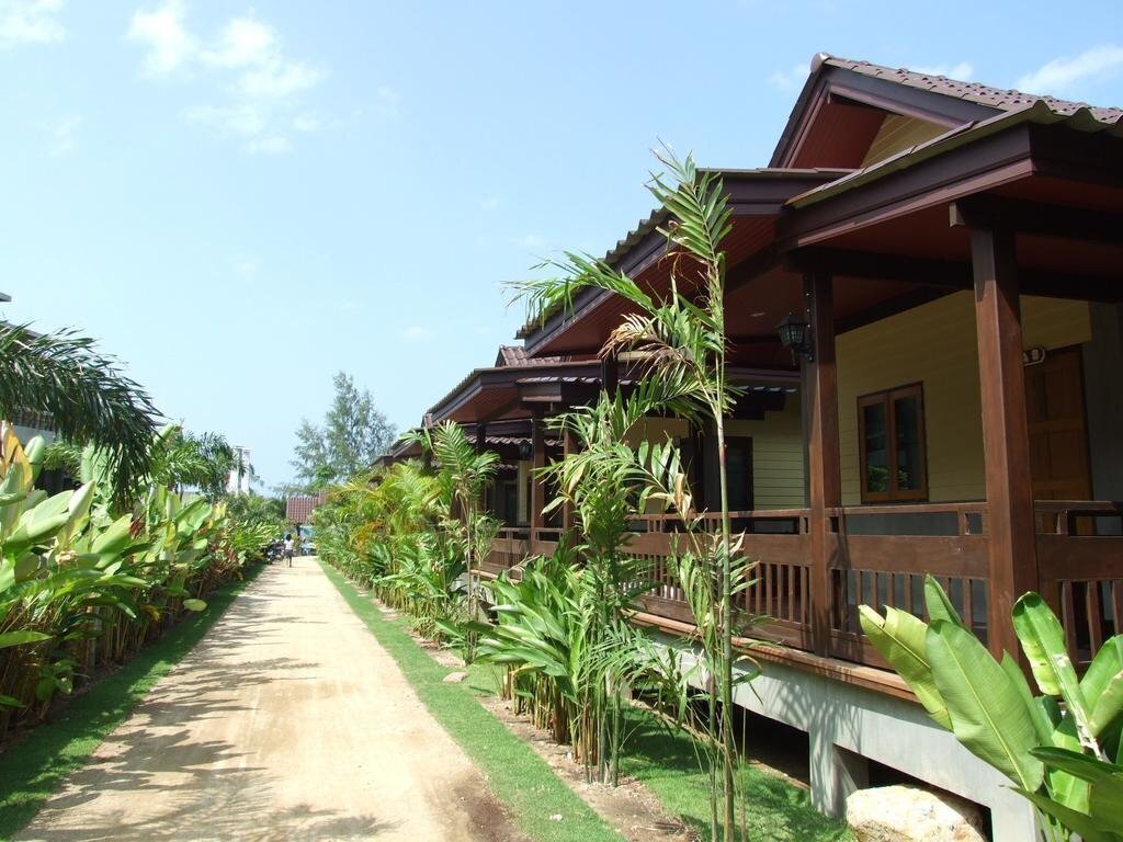 Haad Yao Bay Resort