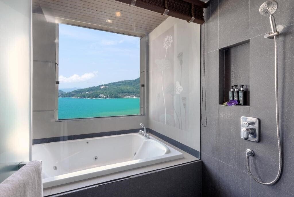 Территория Cape Sienna Phuket Hotel & Villas 5*