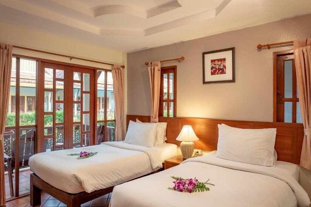 Апартаменты Bangtao Village Resort 3*