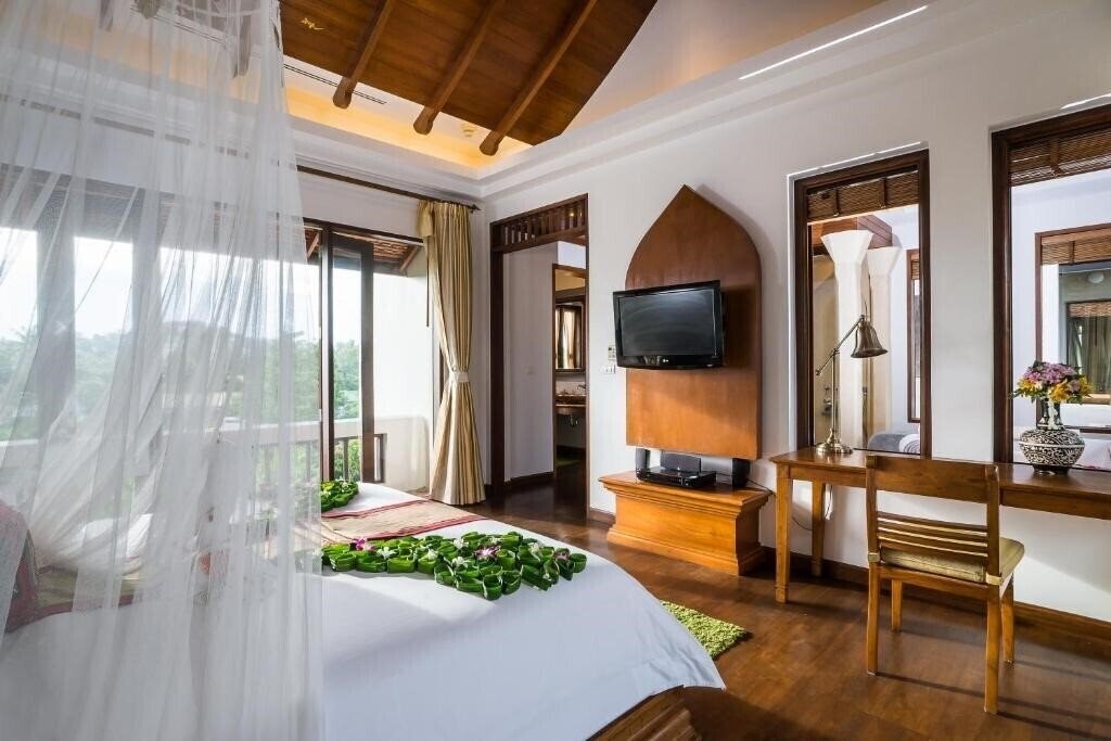 Вид Royal Muang Samui Villas & Suites 5*